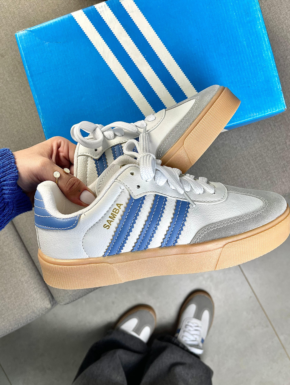 Tênis Adidas Samba Retrô Azul – Estilo Clássico com Toque Premium