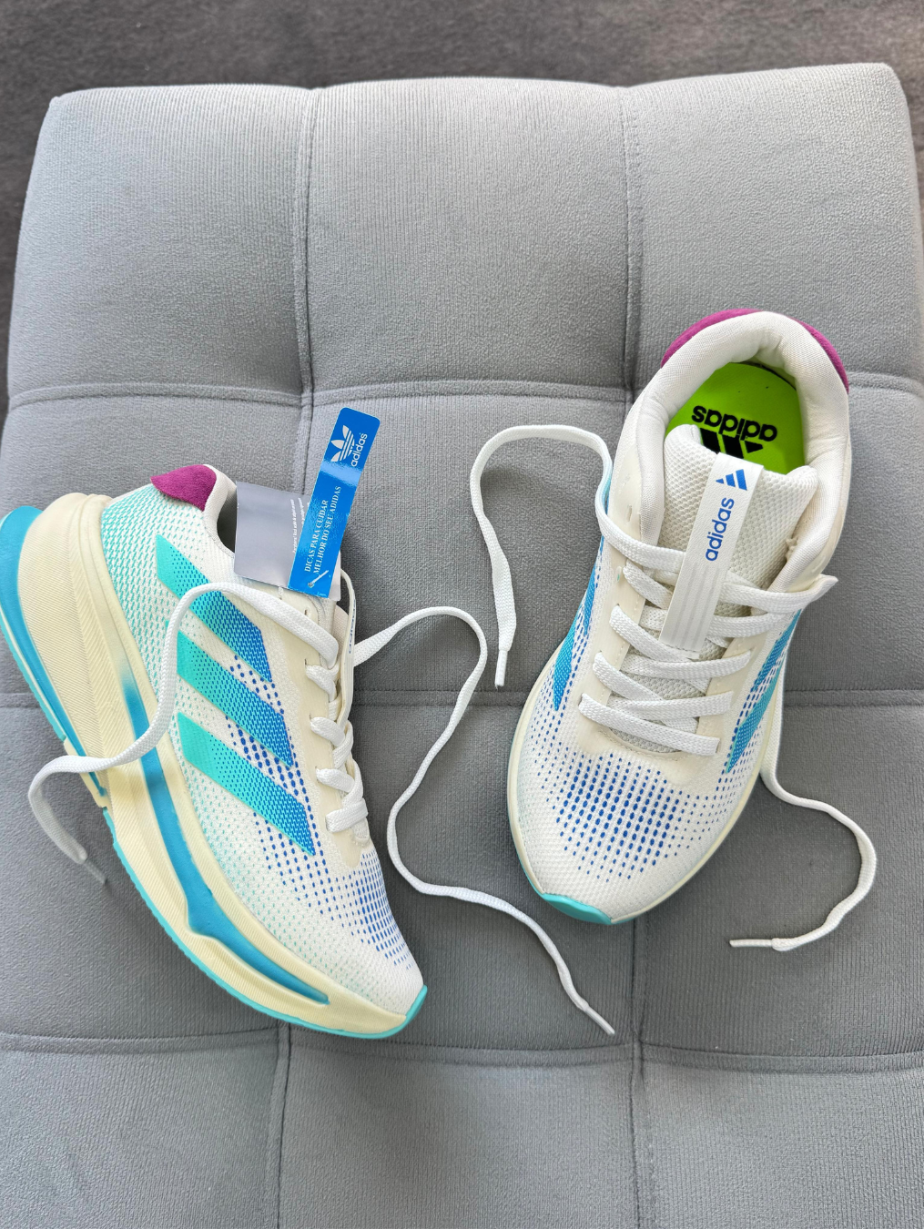 Tênis Adidas Supernova