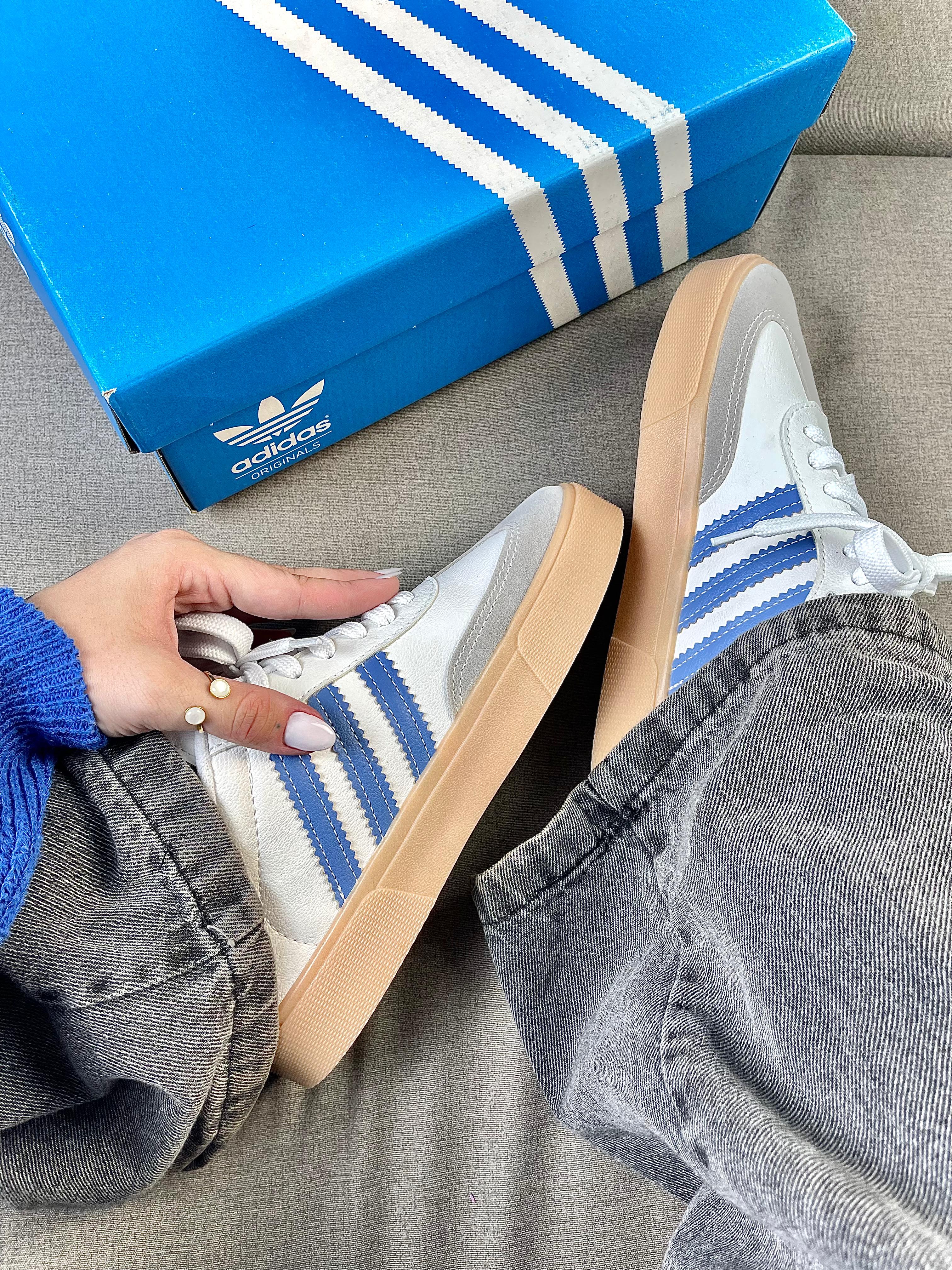 Tênis Adidas Samba Retrô Azul – Estilo Clássico com Toque Premium