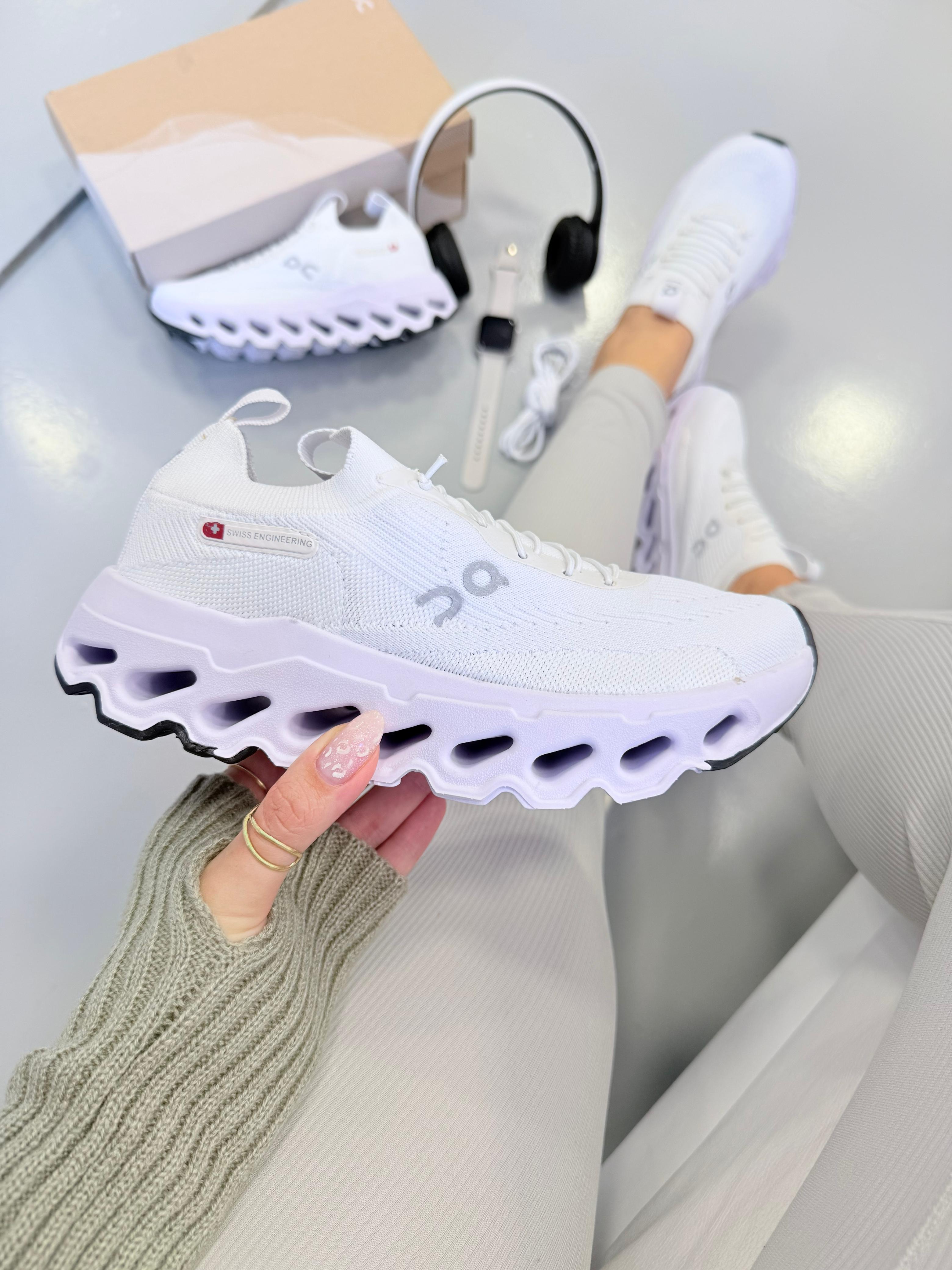 Tênis On Cloudtilt Running Branco