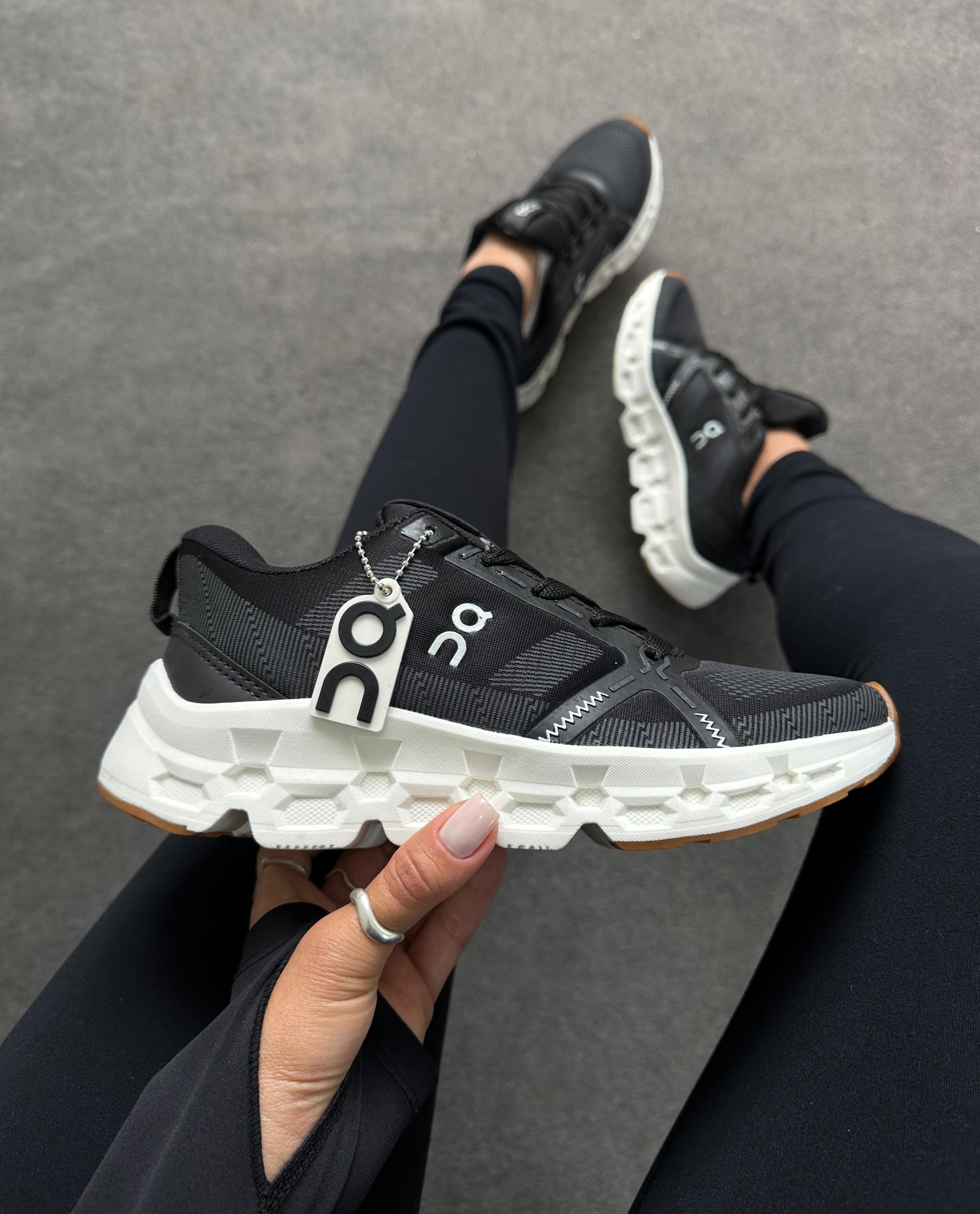 Tênis On Cloud Surfer Max – Linha Premium