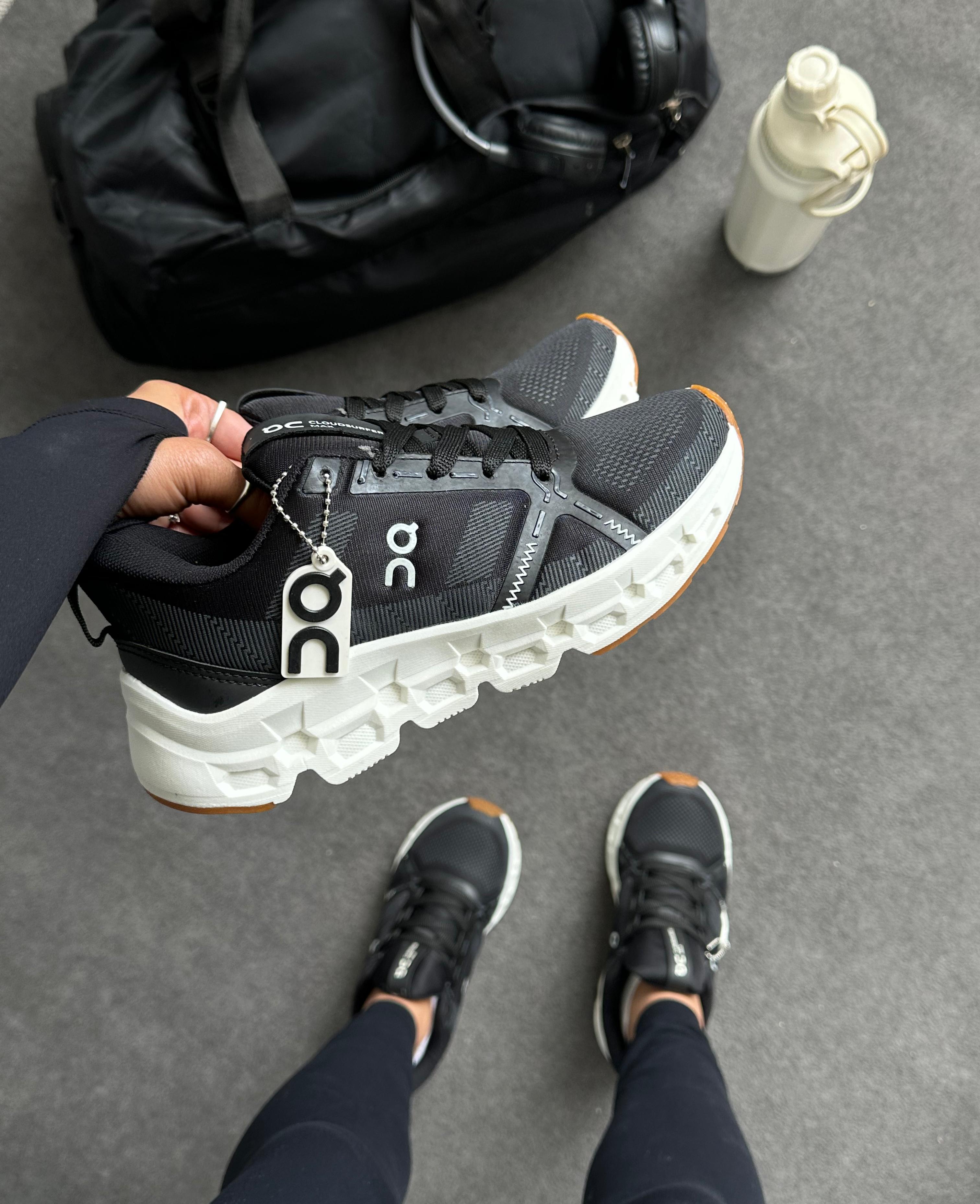 Tênis On Cloud Surfer Max – Linha Premium