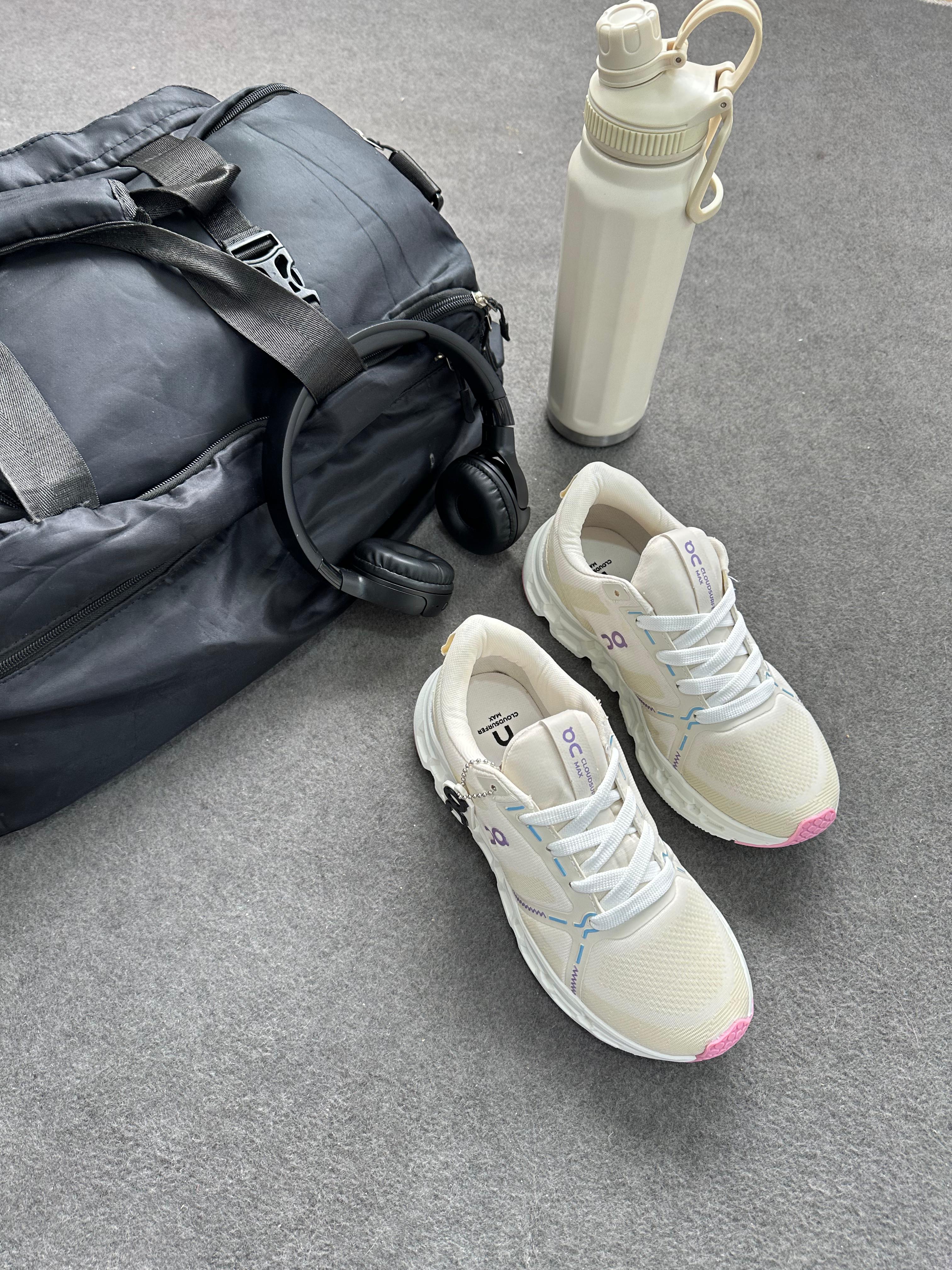 Tênis On Cloud Surfer Max