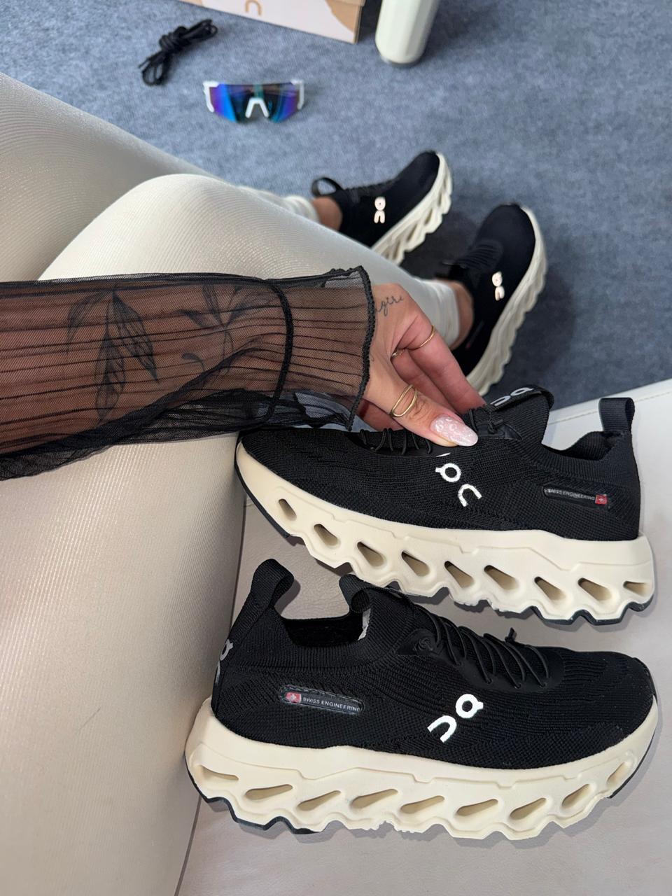 Tênis On Cloudtilt Running Preto