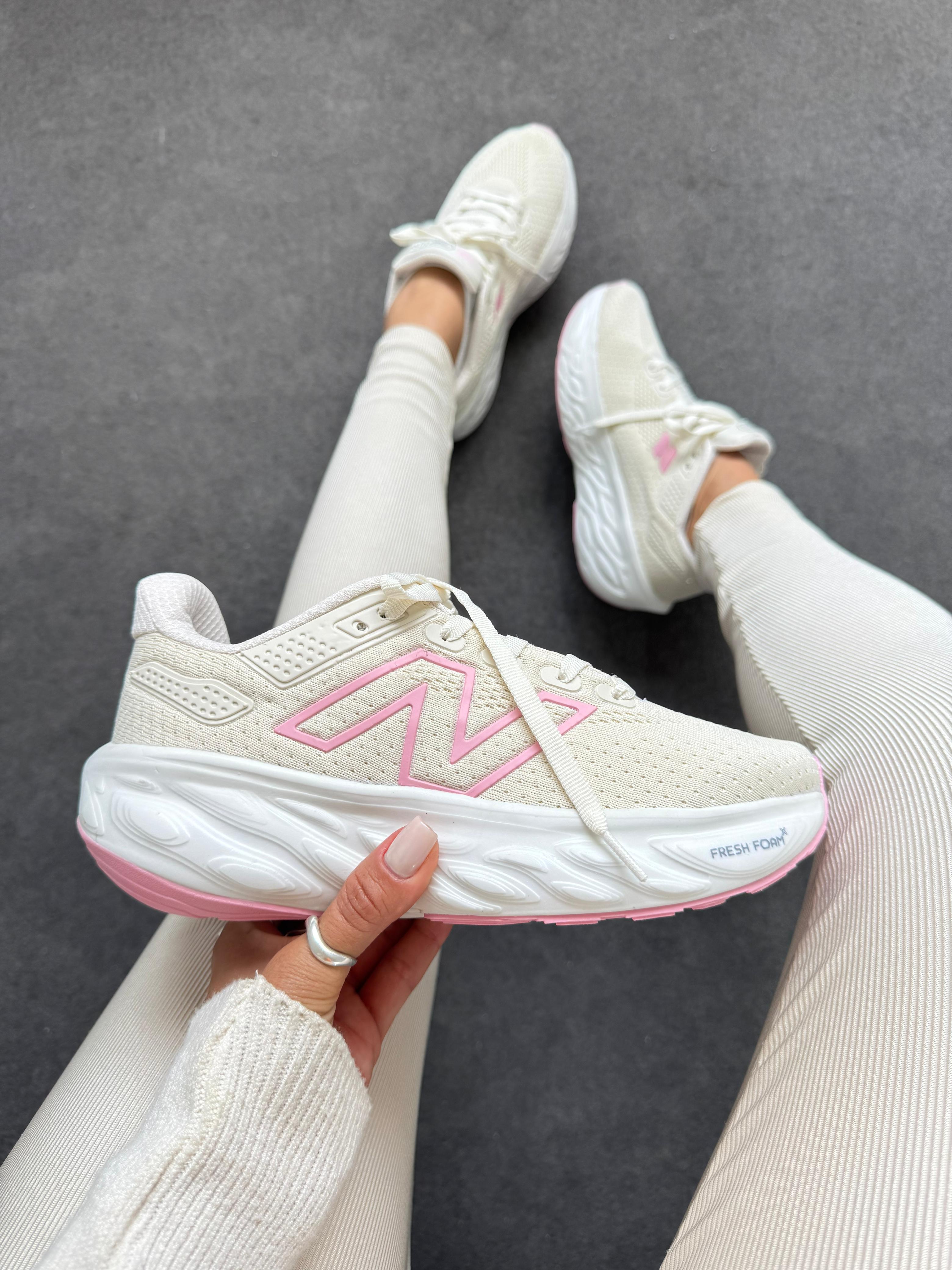 Tênis New Balance 1080 Rosa