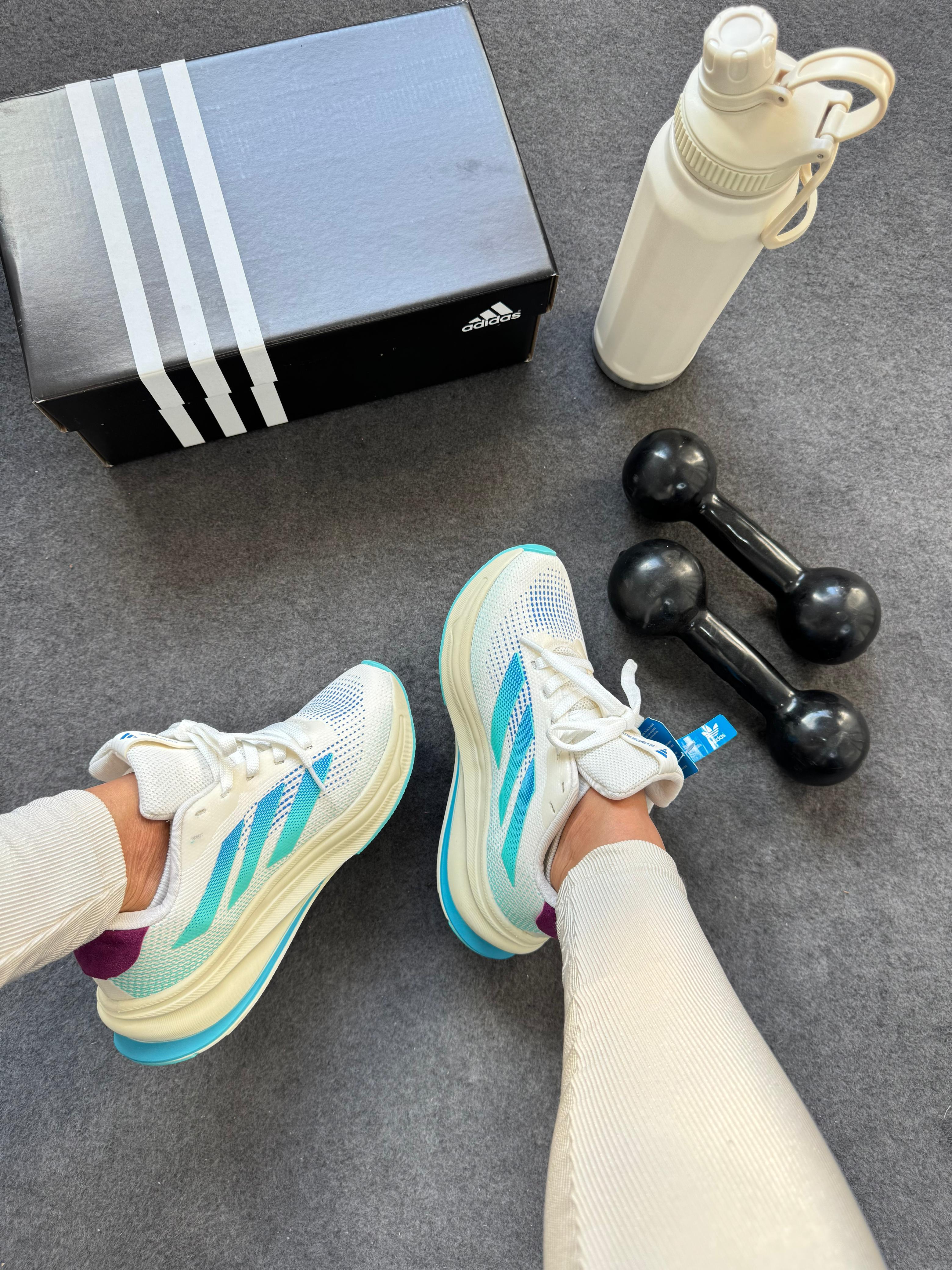 Tênis Adidas Supernova